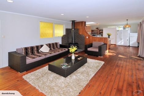 Photo of property in 56 Valley View Road, Glenfield, Auckland, 0629