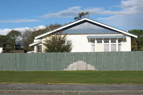 Photo of property in 56 Sale Street, Hokitika, 7810