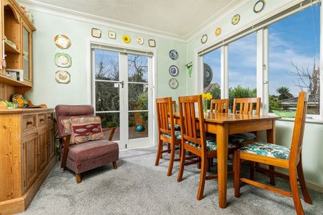 Photo of property in 22 Brandon Road, Glen Eden, Auckland, 0602