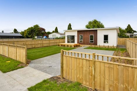 Photo of property in 9 Horoeka Street, Inglewood, 4330