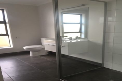 Photo of property in 18 Rainsford Road, Pukekohe, 2120