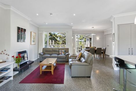 Photo of property in 151a Whangaparaoa Road, Red Beach, 0932