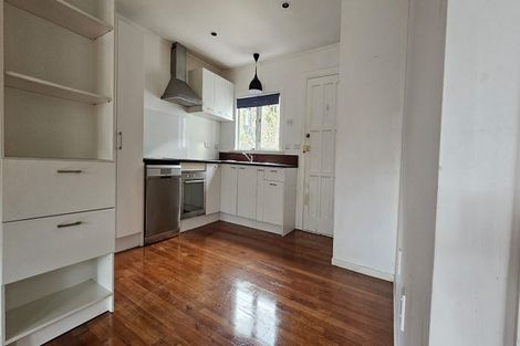 Photo of property in 27 Atkin Avenue, Mission Bay, Auckland, 1071