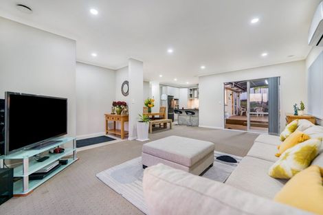 Photo of property in 20 Aditi Close, Massey, Auckland, 0614