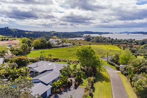 Photo of property in 4 Ao Marama Place, Kerikeri, 0294