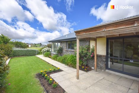 Photo of property in 18 Sunninghurst Drive, Fairfield, Dunedin, 9018