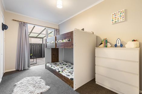 Photo of property in 11 Kashmir Road, Glen Eden, Auckland, 0602