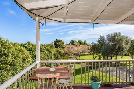 Photo of property in 104 Ringawhati Road, Otaki, 5583