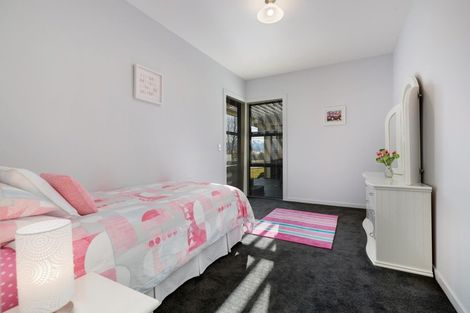 Photo of property in 40 Kelliher Drive, Wanaka, 9305