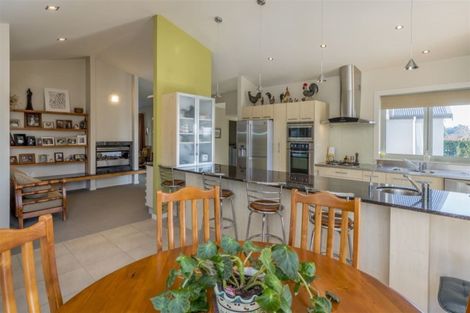 Photo of property in 52 Manakau Heights Drive, Manakau, Otaki, 5583