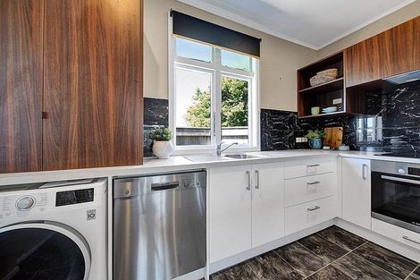 Photo of property in 1/68 Woodleigh Street, Frankleigh Park, New Plymouth, 4310