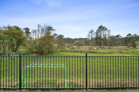 Photo of property in 11 Riverboat Lane, Helensville, 0800