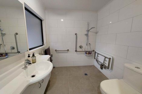 Photo of property in 42 Triangle Road, Massey, Auckland, 0614