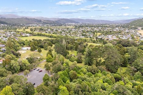 Photo of property in 2/60 Akatarawa Road, Brown Owl, Upper Hutt, 5018
