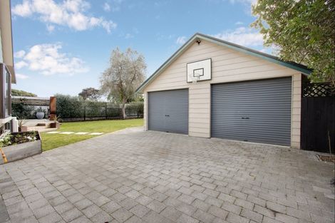 Photo of property in 17 Cedar Road, Te Awanga, 4102