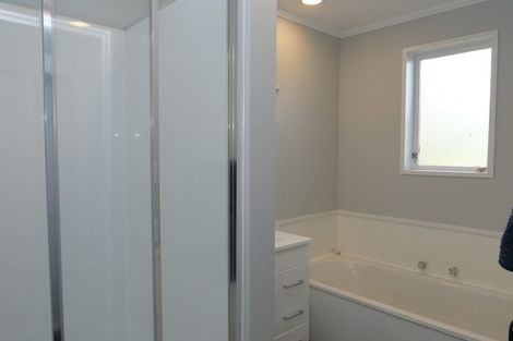 Photo of property in 50 Raumati Road, Raumati Beach, Paraparaumu, 5032