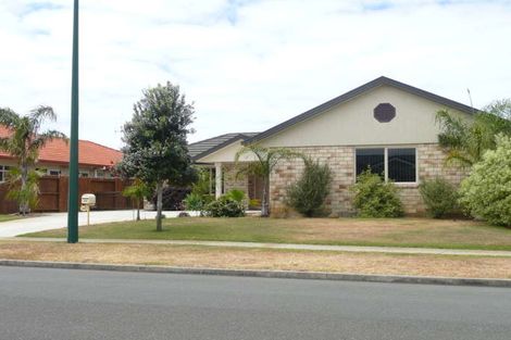 Photo of property in 569 Gloucester Road, Papamoa Beach, Papamoa, 3118