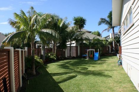 Photo of property in 1/18 Francis Street, Hauraki, Auckland, 0622