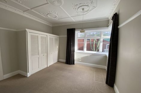 Photo of property in 191 Queens Drive, Lyall Bay, Wellington, 6022