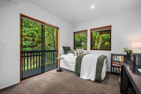 Photo of property in 60 Palmerston Road, Birkenhead, Auckland, 0626