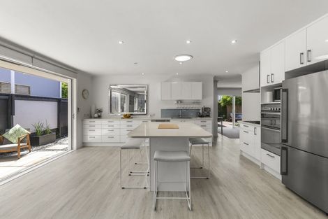 Photo of property in 115b Oceanview Road, Mount Maunganui, 3116