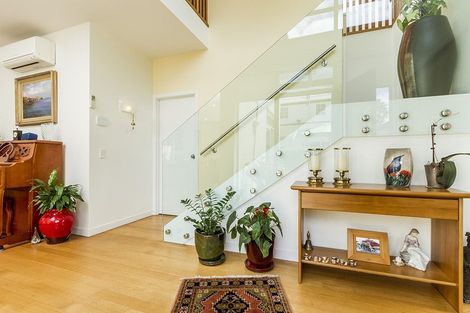 Photo of property in 8 Sylvan Park Avenue, Milford, Auckland, 0620