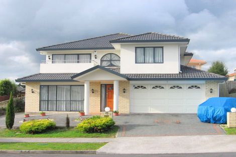 Photo of property in 11 Pelargonium Terrace, Goodwood Heights, Auckland, 2105