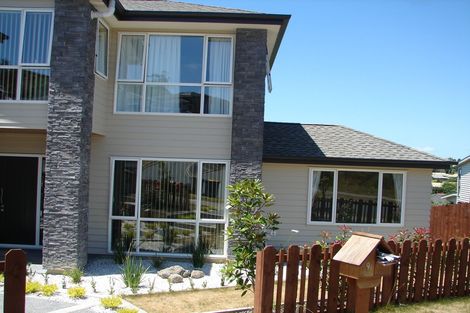 Photo of property in 9 Keating Rise, Northcross, Auckland, 0632