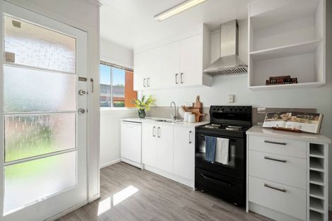 Photo of property in 2/60 Jellicoe Road, Manurewa, Auckland, 2102