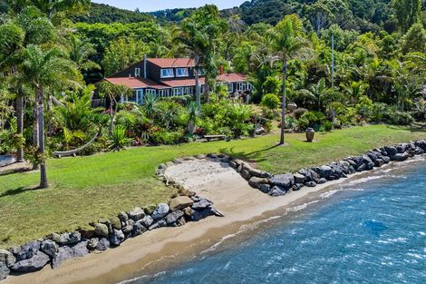 Photo of property in 465 Leigh Road, Whangateau, 0985