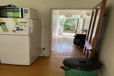 Photo of property in 129 Glenmore Street, Kelburn, Wellington, 6012