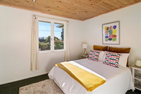 Photo of property in 28 Charles Road, Hannahs Bay, Rotorua, 3010