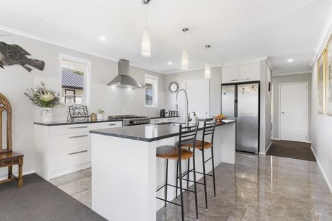 Photo of property in 43 Lakeside Terrace, Omokoroa, 3114