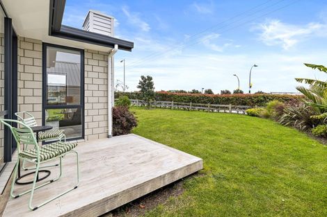 Photo of property in 1 Kia Kaha Drive, Snells Beach, 0920