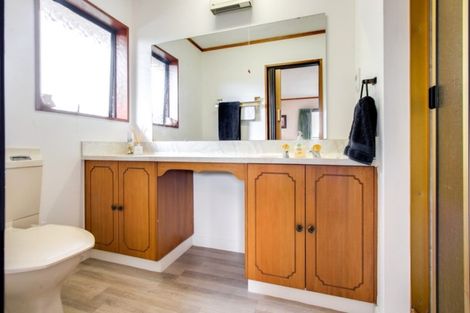 Photo of property in 39 Auckland Road, Greenmeadows, Napier, 4112