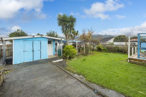 Photo of property in 53 Hillside Drive, Maoribank, Upper Hutt, 5018