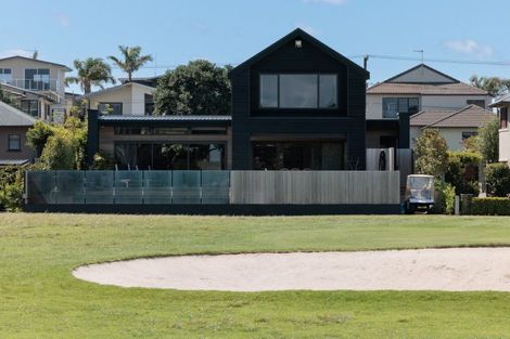 Photo of property in 210 Oceanbeach Road, Mount Maunganui, 3116