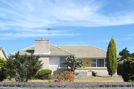 Photo of property in 89 Vancouver Crescent, Wainoni, Christchurch, 8061