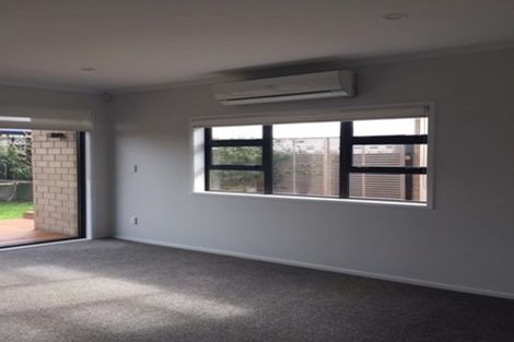 Photo of property in 4 Teal Way, Hobsonville, Auckland, 0616