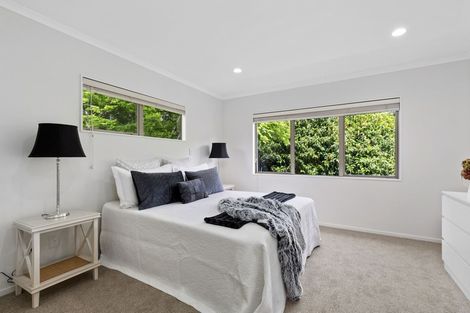 Photo of property in 1 Landvale Court, Browns Bay, Auckland, 0630