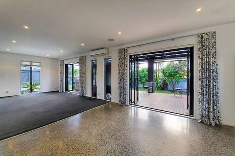 Photo of property in 29 Te Wharau Drive, Greenhithe, Auckland, 0632