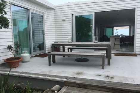 Photo of property in 135 Rosetta Road, Raumati South, Paraparaumu, 5032