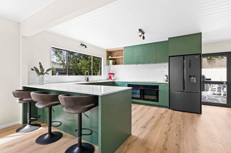 Photo of property in 33 Reeve Drive, Havelock North, 4130