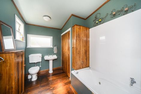 Photo of property in 48 Matipo Street, Takaro, Palmerston North, 4410