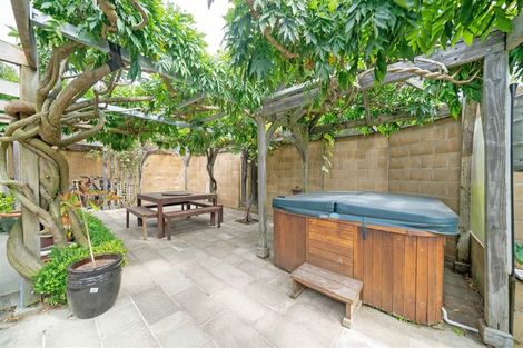 Photo of property in 119 Waimairi Road, Ilam, Christchurch, 8041