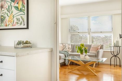 Photo of property in 3/7 Lenihan Street, Northcote, Auckland, 0627