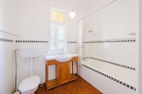 Photo of property in 10 Tavistock Road, Waipukurau, 4200