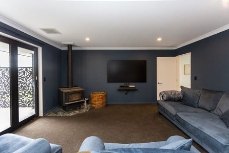 Photo of property in 26 Kingfisher Avenue, Amberley, 7410