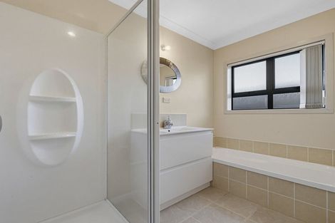 Photo of property in 11b Walnut Grove, Whakatane, 3120