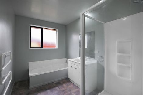 Photo of property in 17 Thomson Street, Tinwald, Ashburton, 7700